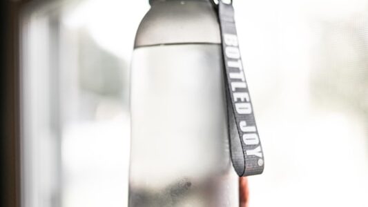 | Onderwerp | Waarom hydratatie belangrijk is tijdens het trainen: de beste bidons | | Onderwerp | Waarom hydratatie belangrijk is tijdens het trainen: de beste bidons |