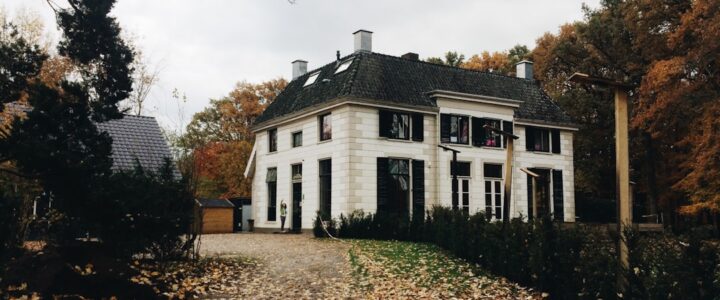 in distance house